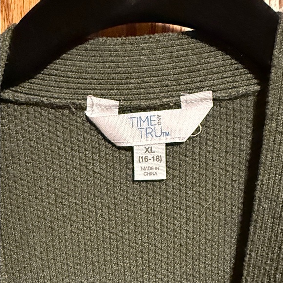 Time and Tru Forest Green Cardigan Sweater - Picture 2 of 5
